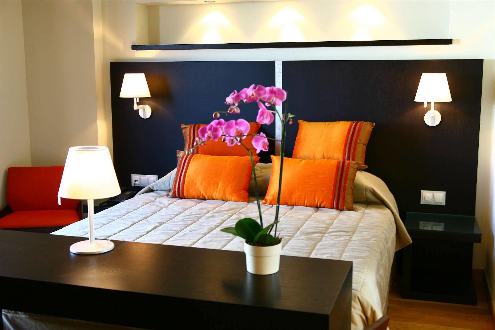 O&B Athens Boutique Hotel Room photo